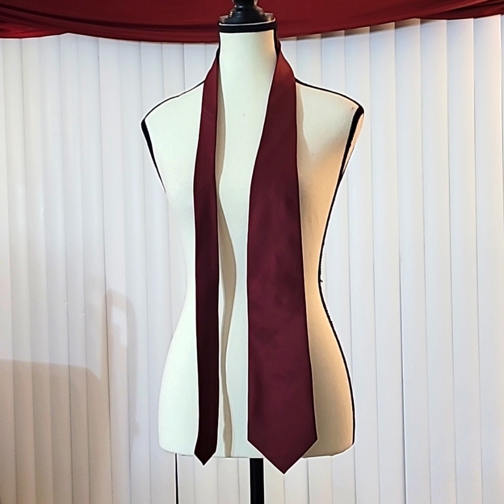 100% silk men's tie Burgundy/red